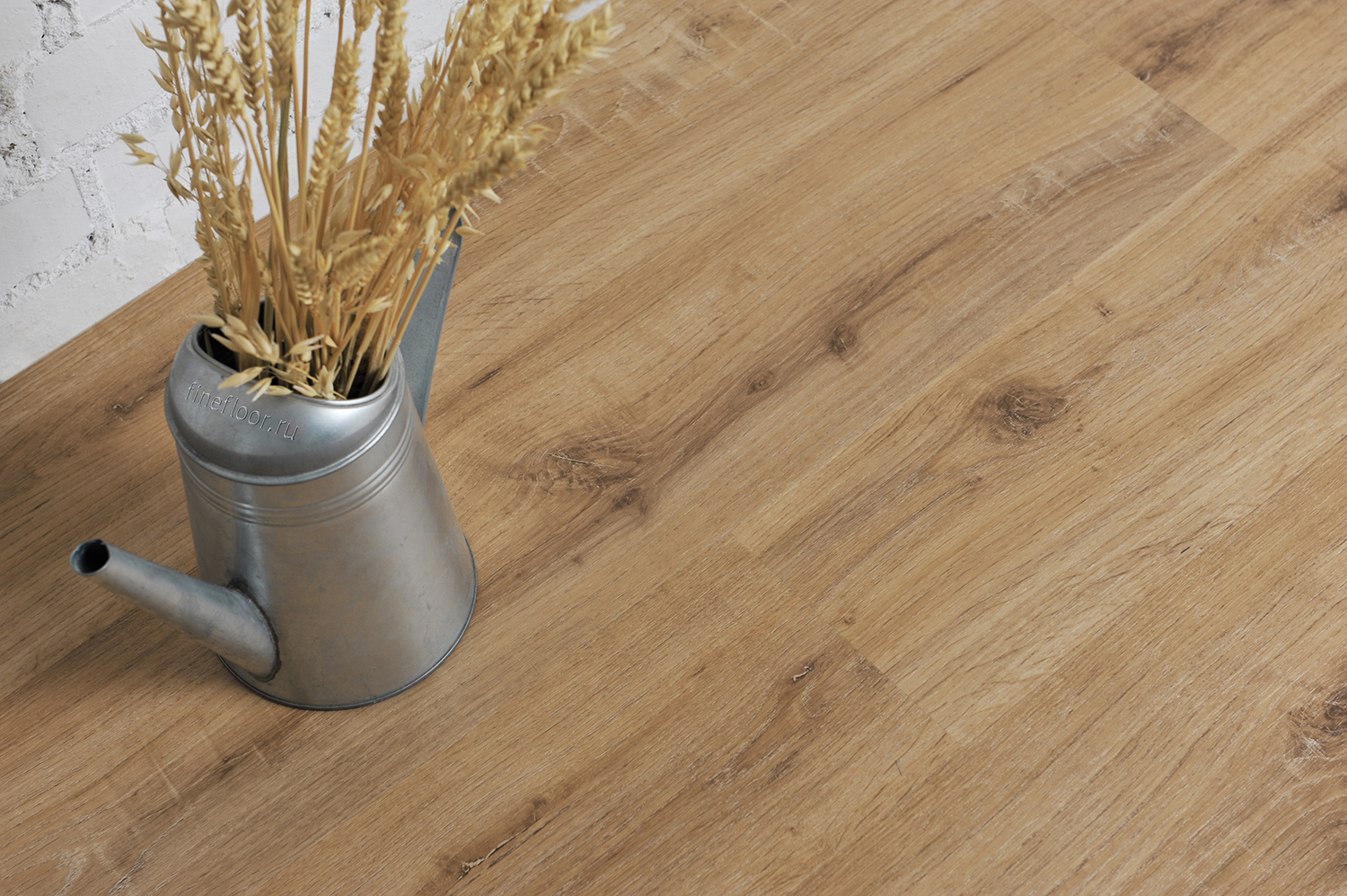 Виниловый пол FineFloor замковый Light Дуб Бахуга FF-1337 фото в интерьере